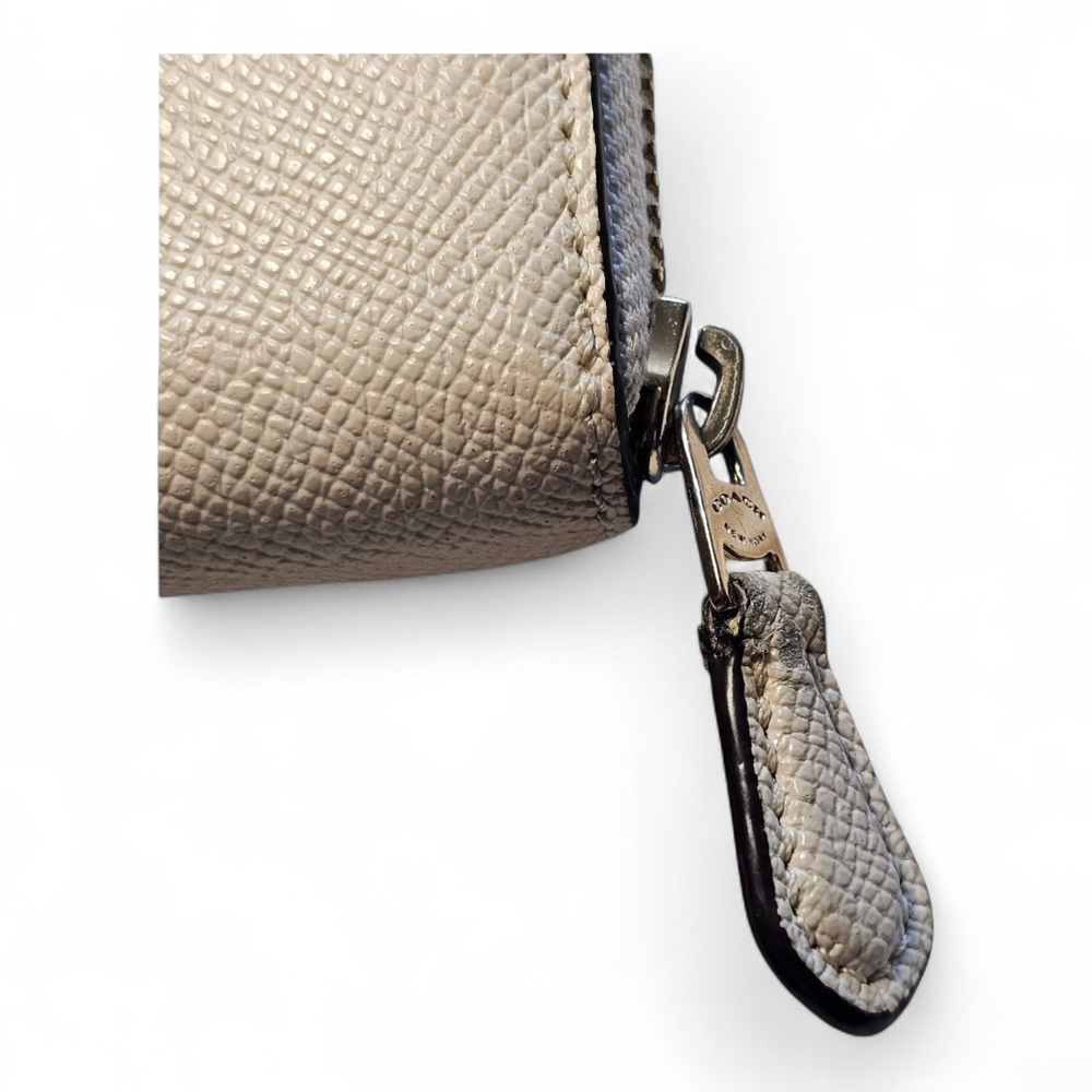 Coach Leather Wallet - Picture 4 of 9